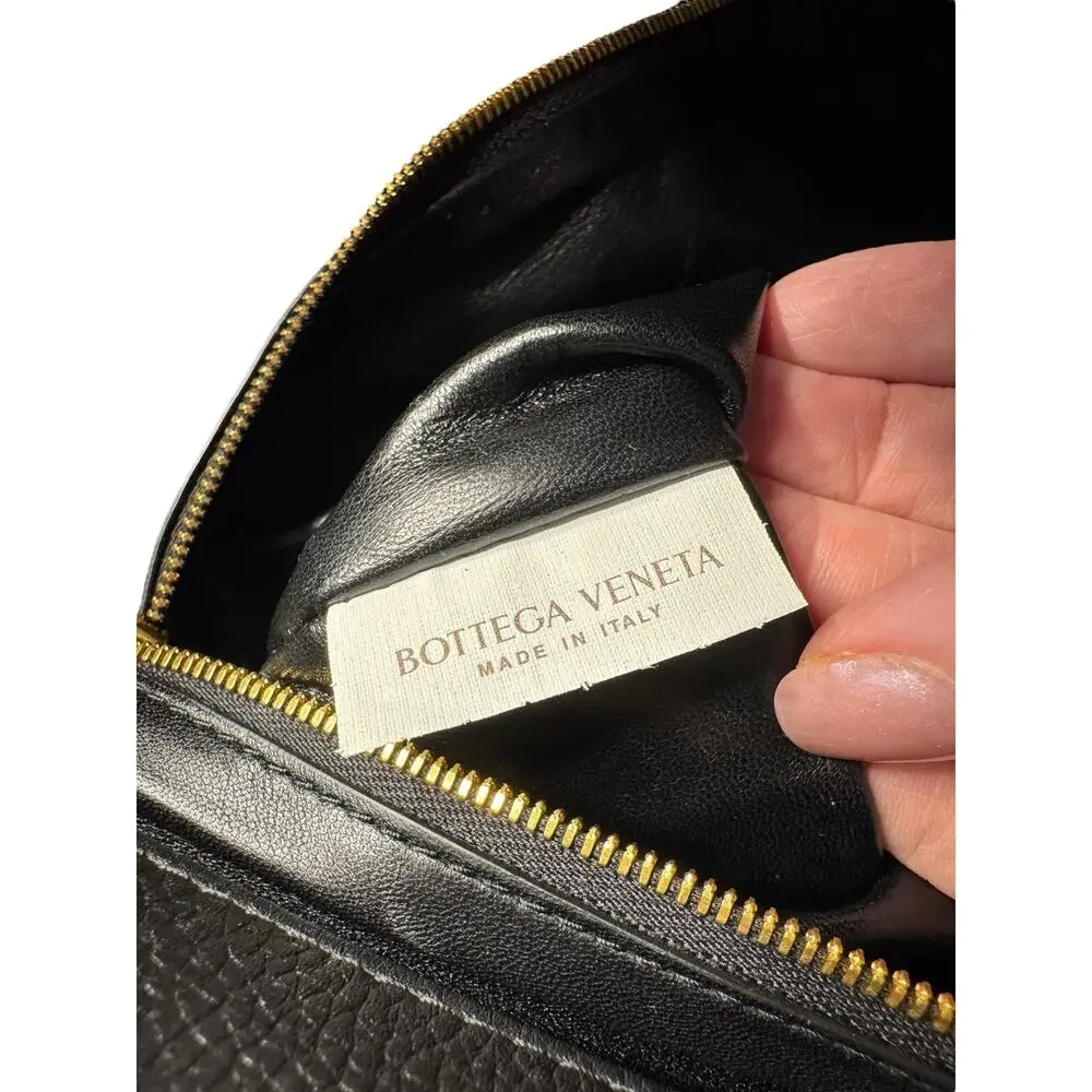 Bottega Veneta Large Saint Germaine Tote in Black - Picture 14 of 16